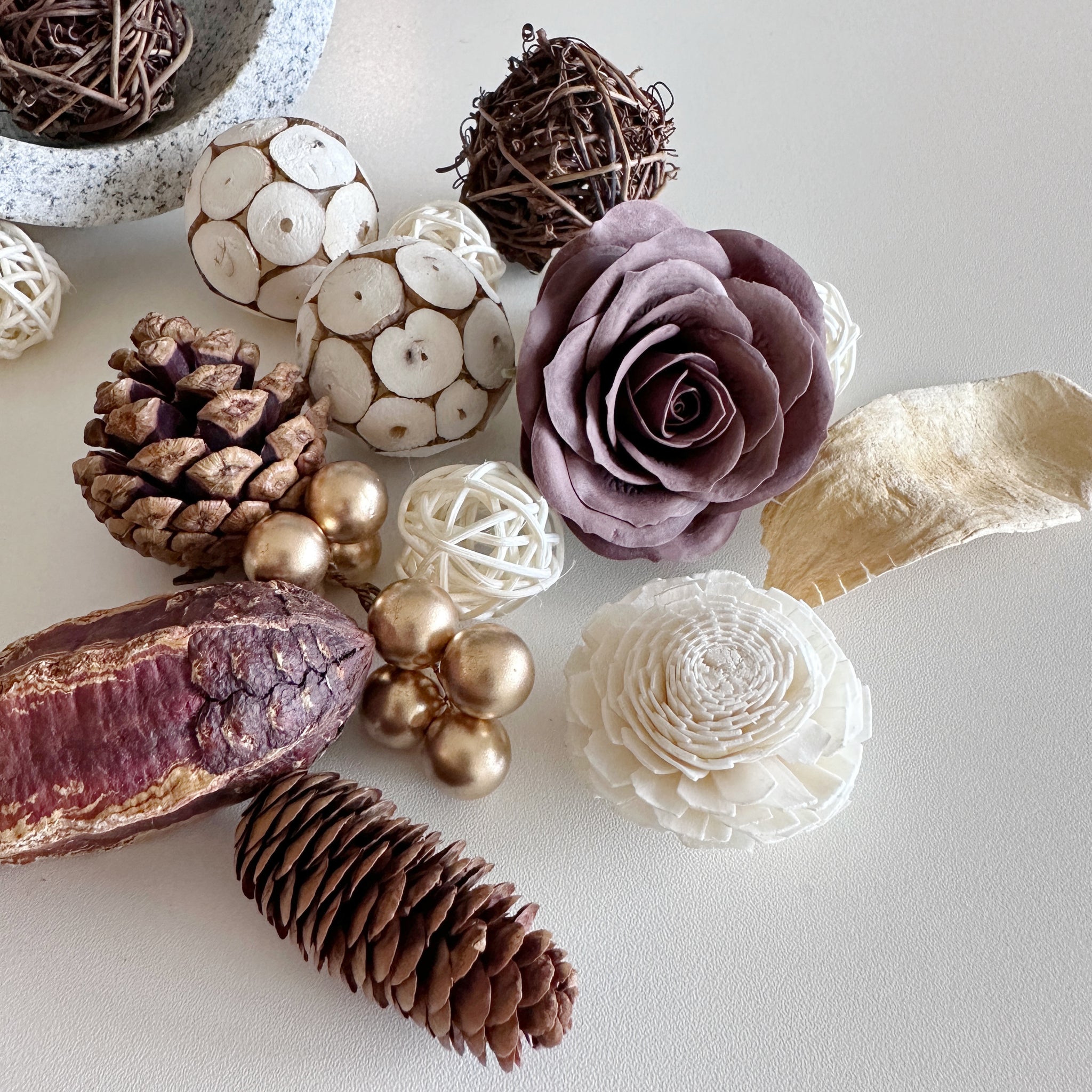 Handmade Potpourri Xbloombox – Rose Scented Decor for Your Home